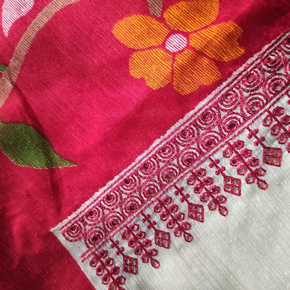 SAREE - Picture 5 of 6